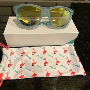 New never worn Goodr sunglasses